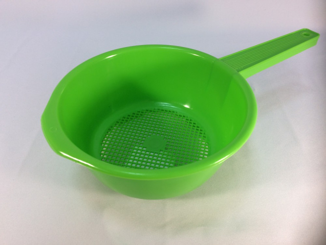 Дуршлаг пластиковый с ручкой БЗПИ 321351