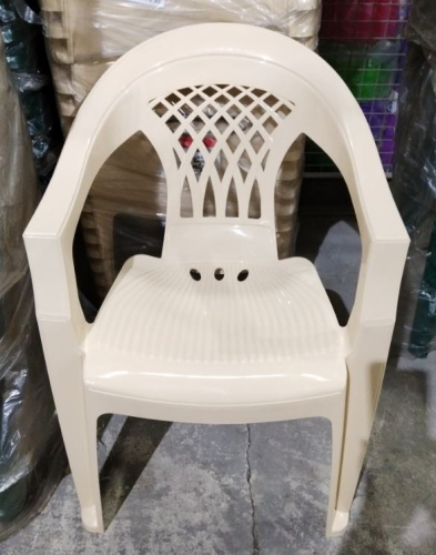 Кресло пластиковое Элегант бежевый Ар-Пласт 11012