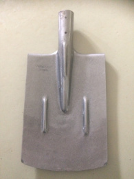 Лопата штыковая рельсовая сталь 21х38см, 1,3мм, прямоугольная, с ребрами жесткости, без черенка* Инструм-Агро 010413