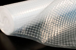 Пленка полиэтиленовая армированная 140 микрон 2м х 25м светостабилизирующая + леска, высший сорт ЗОЗП