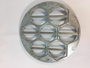 Вареничница алюминиевая круглая 3198