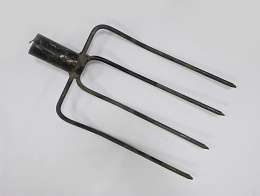 Вилы навозные 4-х рогие ковано-сварные, без черенка Инструм-Агро 011202