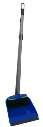 Комплект для уборки пластиковый (совок с резиновой кромкой и длинной ручкой + щетка) Ленивка Мульти-Пласт 2000 960508