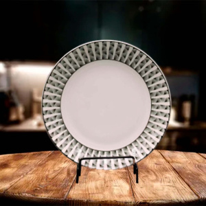 Тарелка керамическая мелкая 230мм Иллюзия Радужный Дом РД21812